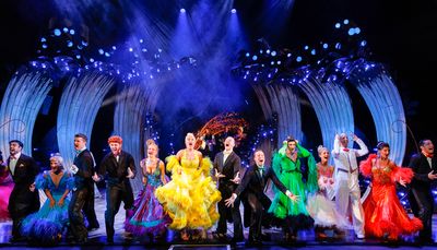 The Cast of STRICTLY BALLROOM Photo