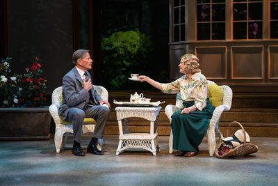 Peter Strauss and JoBeth Willimas Photo