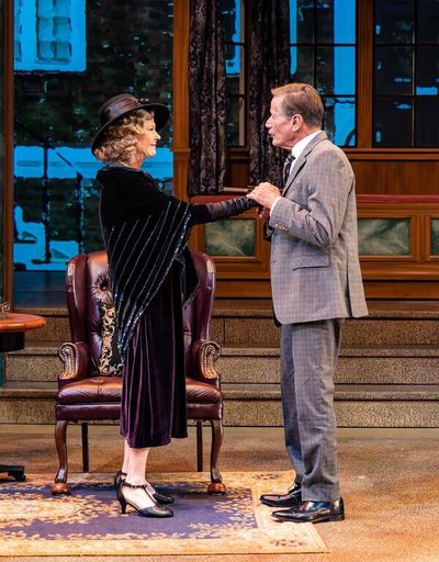 JoBeth Williams and Peter Strauss Photo