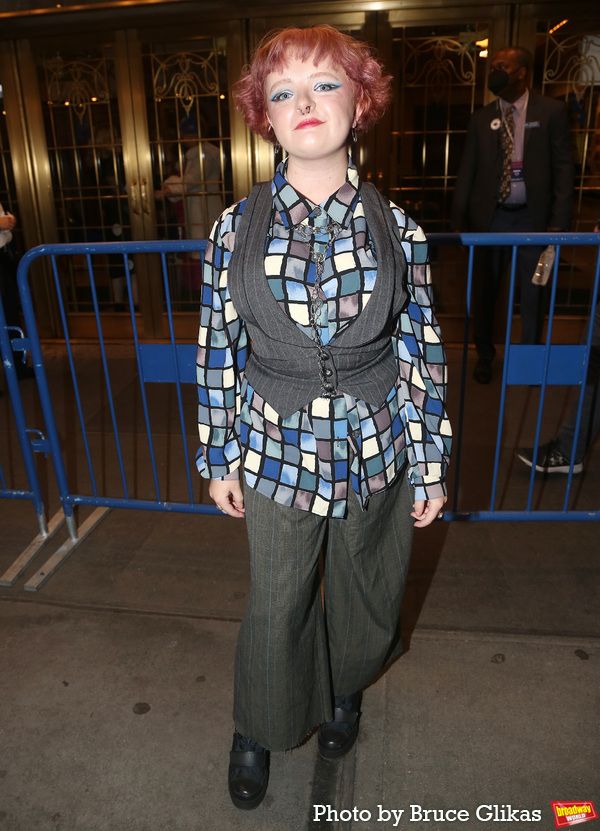 Photos: On the Red Carpet for Opening Night of WALKING WITH GHOSTS — photo 5 of 43