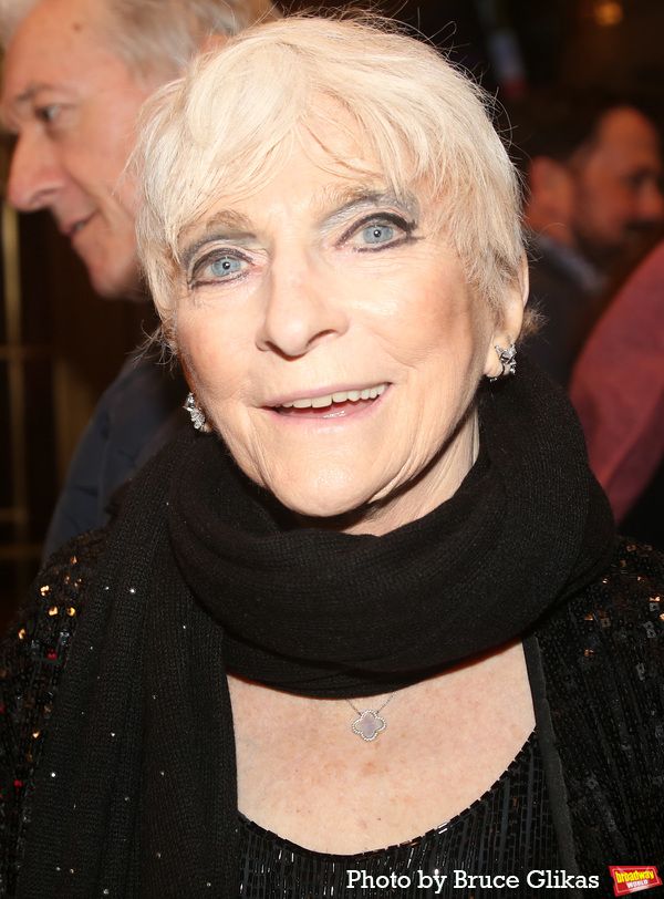 Photos: On the Red Carpet for Opening Night of WALKING WITH GHOSTS — photo 15 of 43