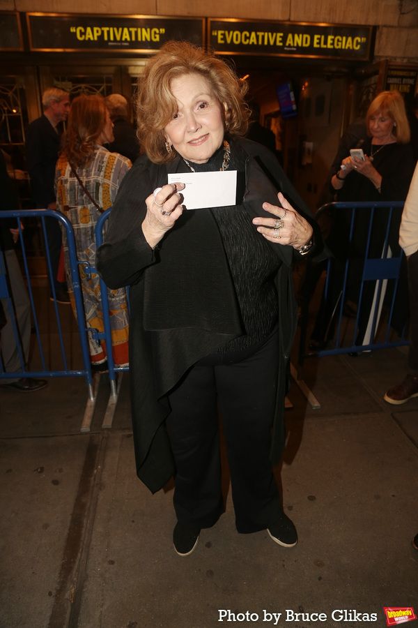 Photos: On the Red Carpet for Opening Night of WALKING WITH GHOSTS — photo 18 of 43