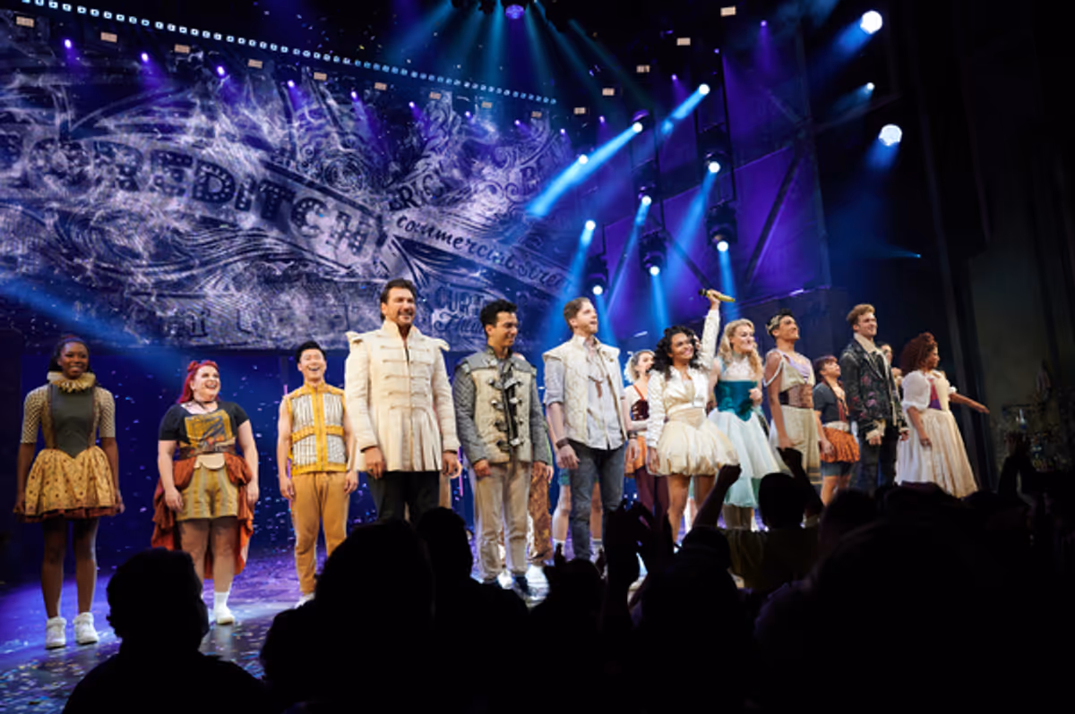 The Cast of & Juliet at Photos: Go Inside & JULIET's First Preview on Broadway