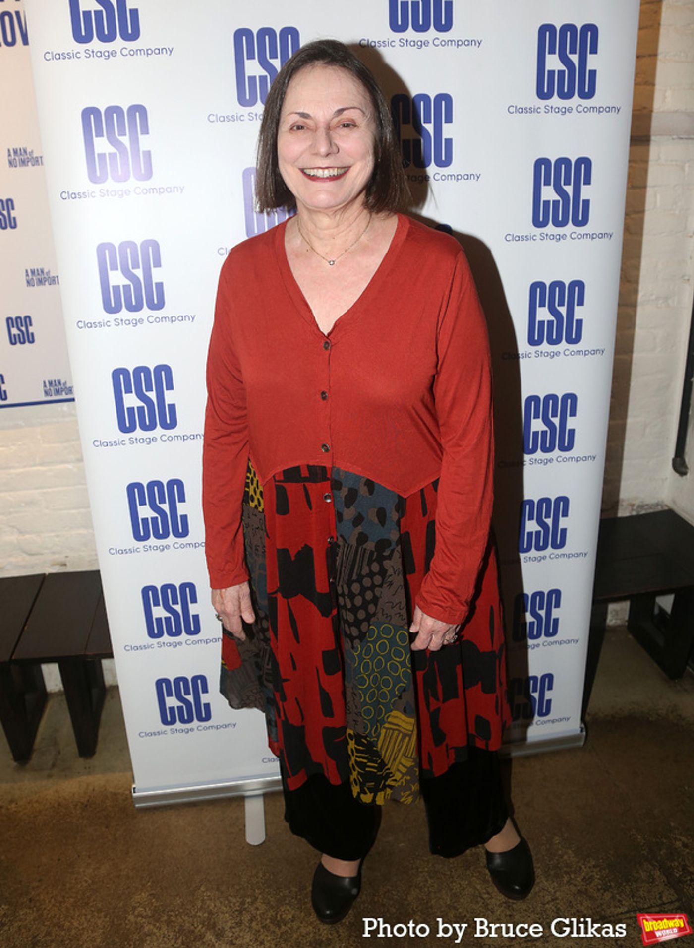 Photos: On the Red Carpet for A MAN OF NO IMPORTANCE Opening Night  Image