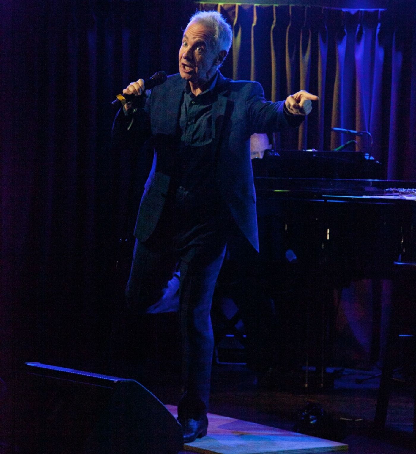 Review: JASON GRAAE'S GRAAETEST HIT'S (THE SEQUEL) at The Green Room 42 Is Great, Spelled The Right Way  Image