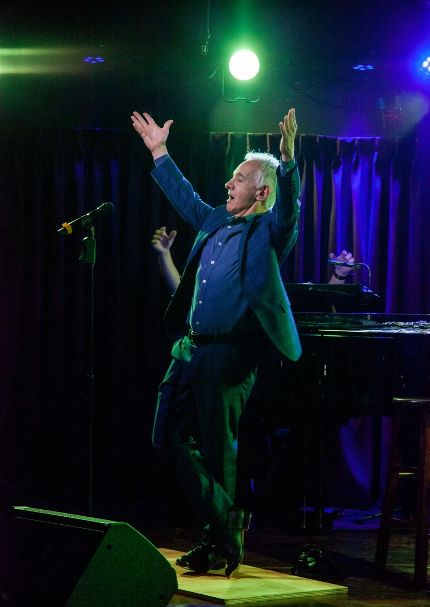 Review: JASON GRAAE'S GRAAETEST HIT'S (THE SEQUEL) at The Green Room 42 Is Great, Spelled The Right Way  Image