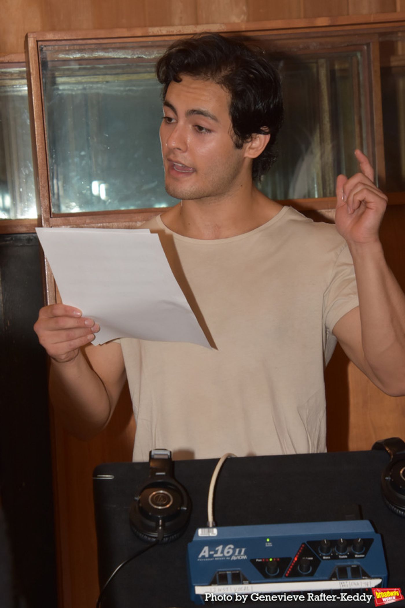 Photo Exclusive: See the Cast of ALADDIN in the Recording Studio for CAROLS FOR A CURE 2022  Image