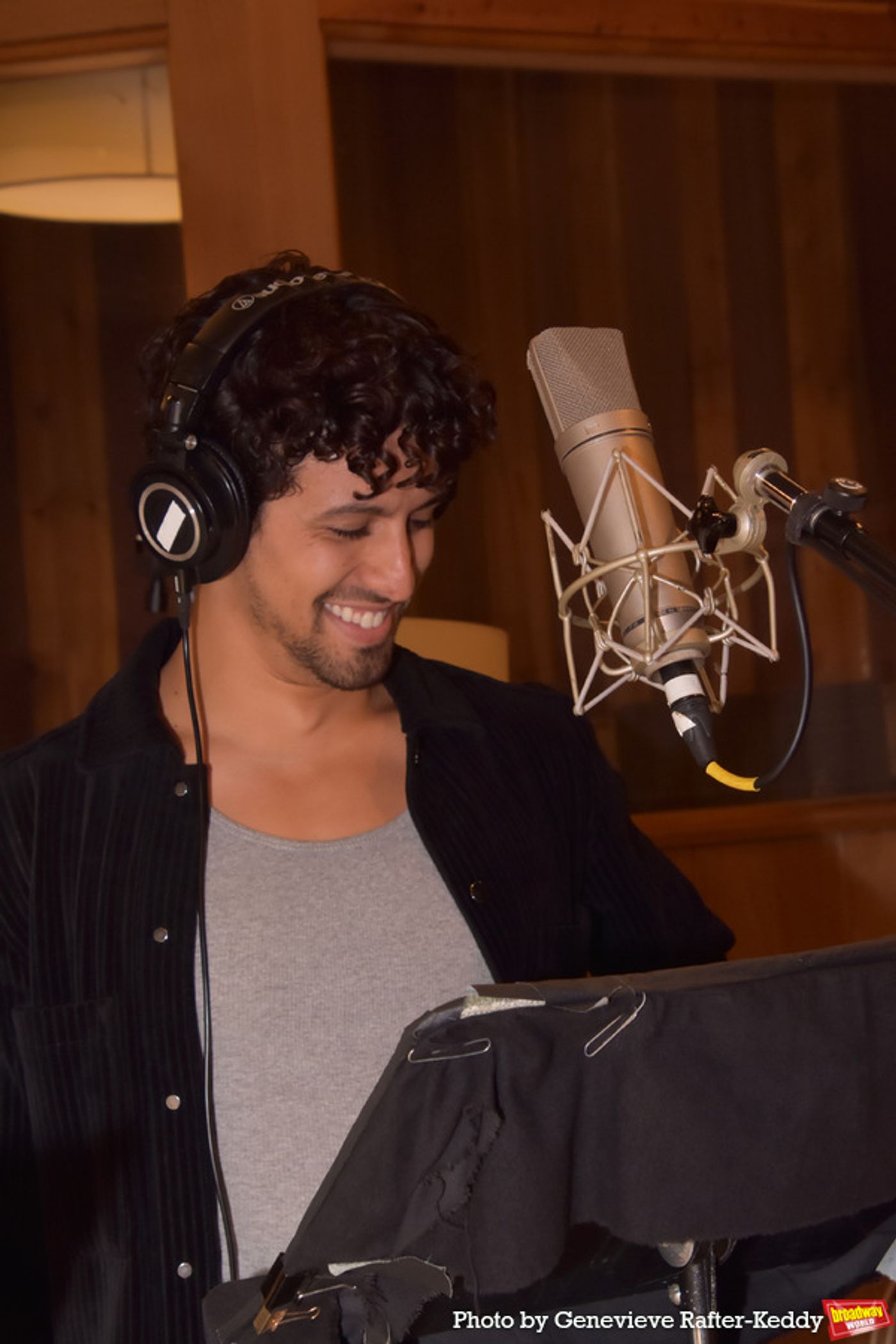 Photo Exclusive: See the Cast of ALADDIN in the Recording Studio for CAROLS FOR A CURE 2022  Image