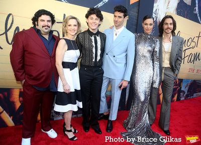 Rob Colletti, Casey Likes, Anika Larsen, Drew Gehling, Solea Pfeiffer and Chris Wood Photo