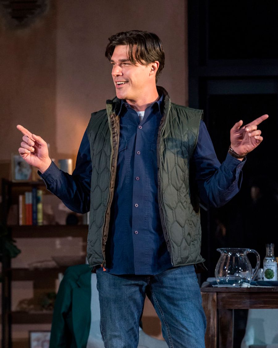 Photos: First Look at Constance Wu, Finn Wittrock, Anna Camp & Adam Rothenberg in 2:22 – A GHOST STORY Image