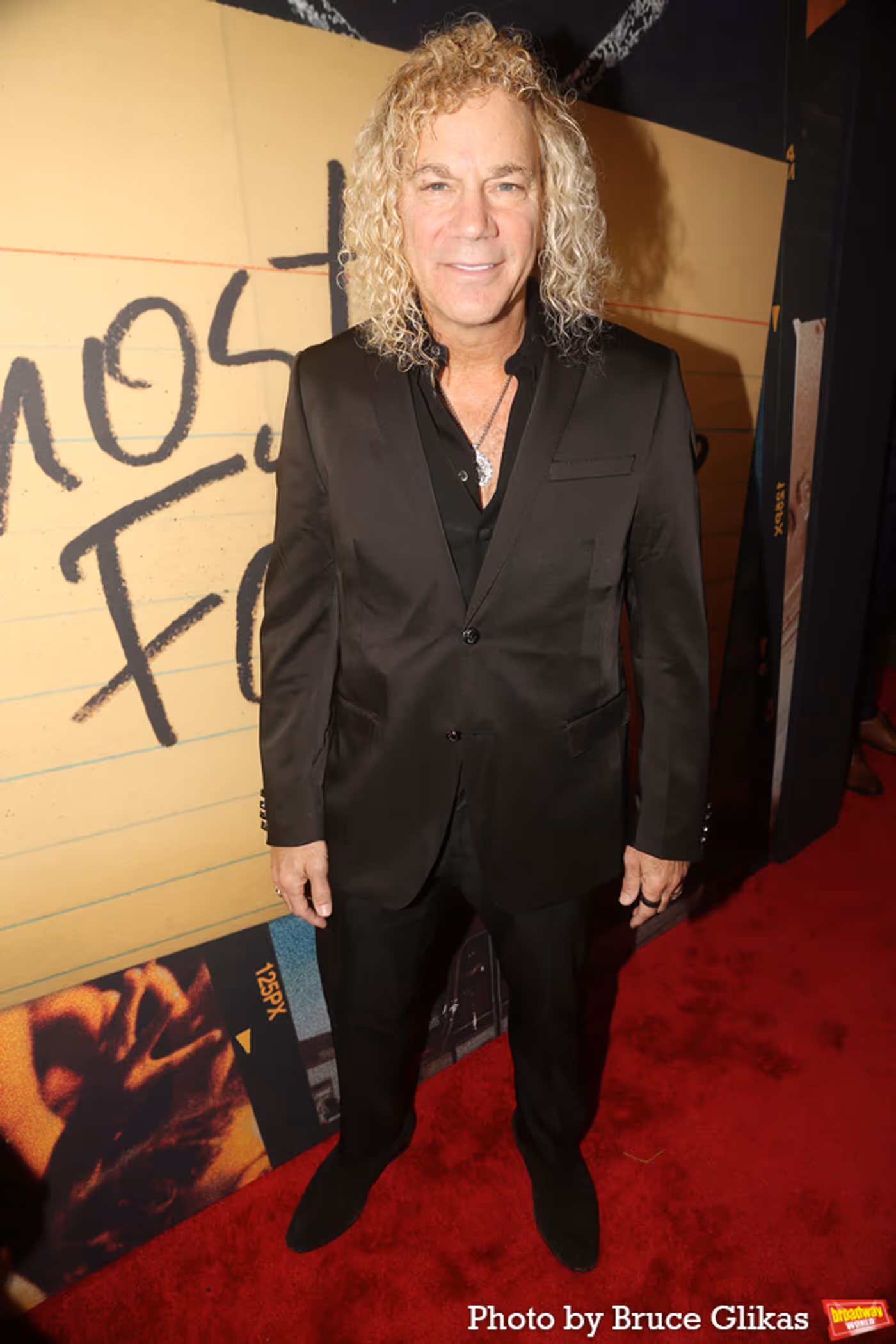 Photos: See Cameron Crowe, Solea Pfeiffer & More on the ALMOST FAMOUS Red Carpet  Image