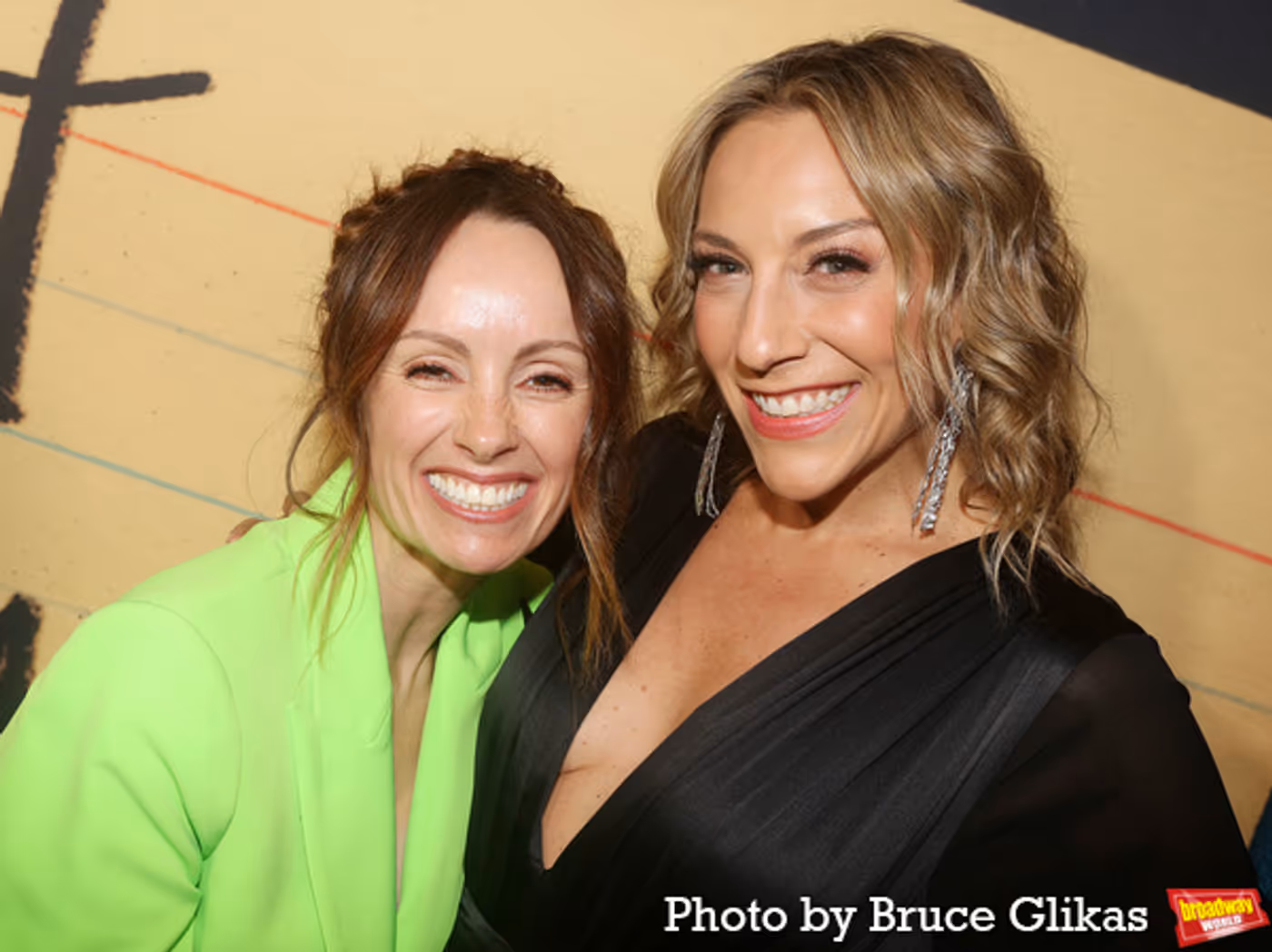 Photos: See Cameron Crowe, Solea Pfeiffer & More on the ALMOST FAMOUS Red Carpet  Image