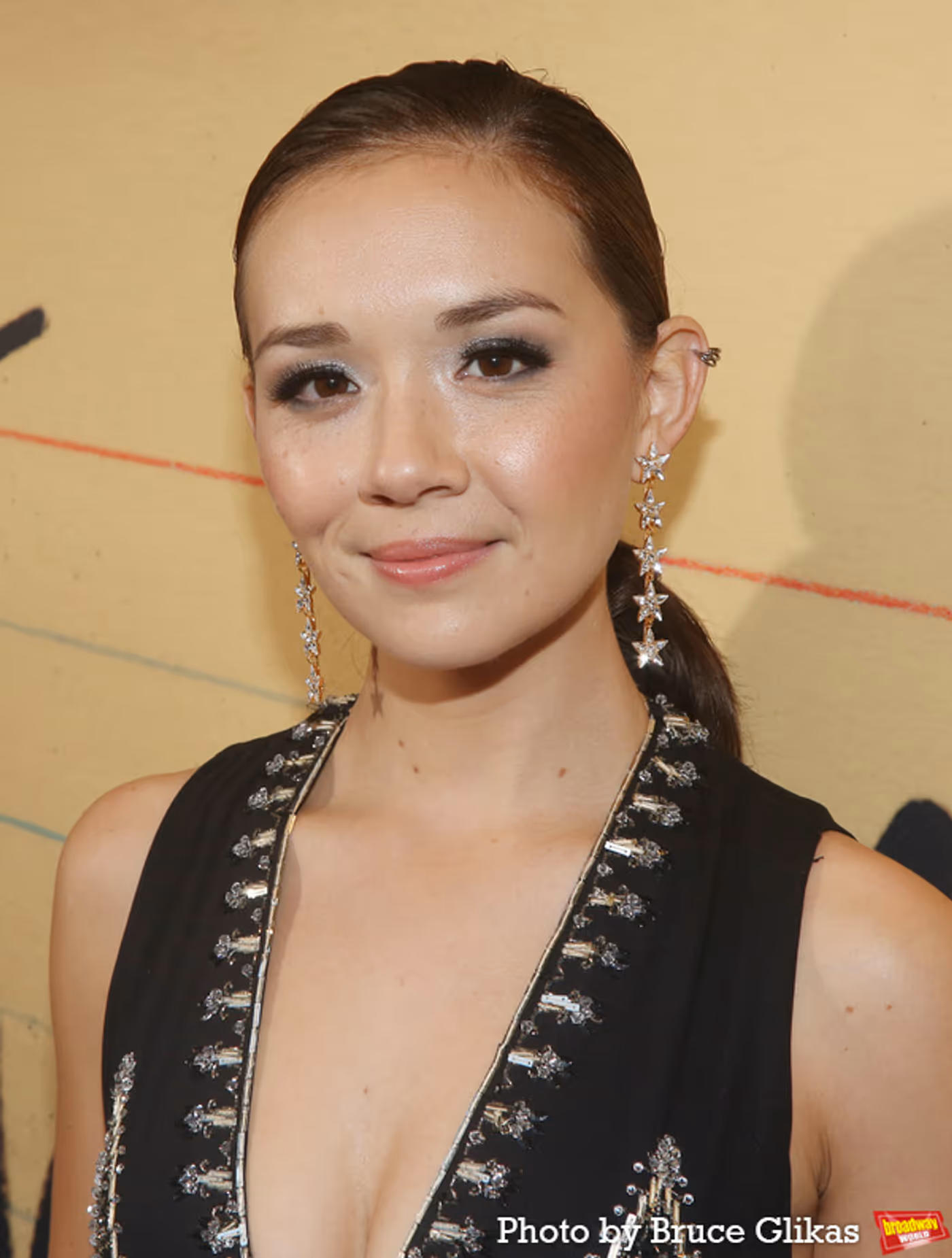 Photos: See Cameron Crowe, Solea Pfeiffer & More on the ALMOST FAMOUS Red Carpet  Image