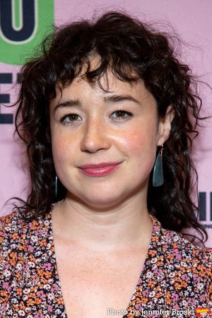 Sarah Steele Photo