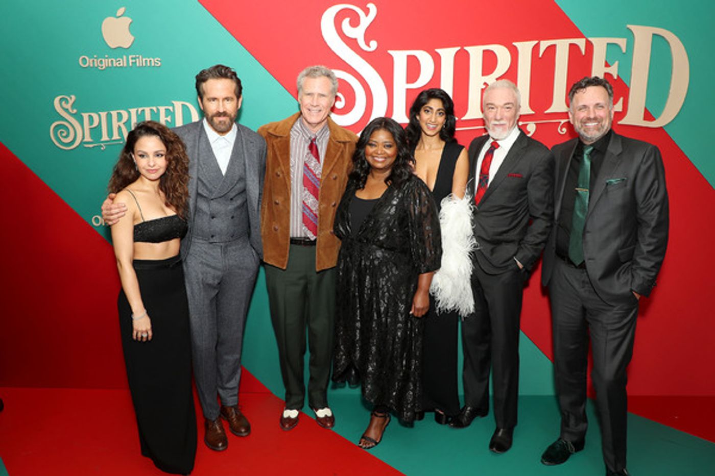 Photos: Will Ferrell, Patrick Page & More SPIRITED Stars Hit the Red Carpet  Image