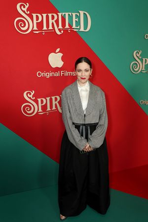 Jen Tullock @ BroadwayWorld Jen Tullock Photo