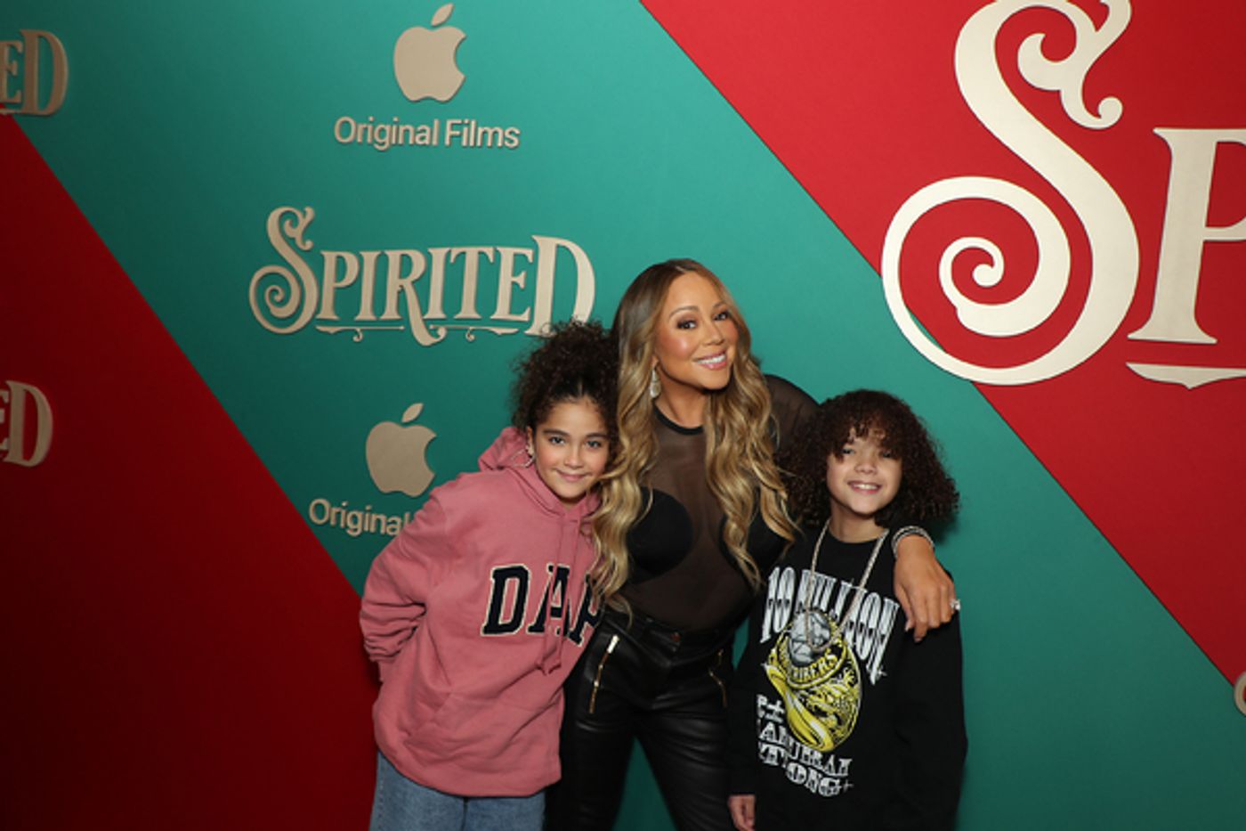 Photos: Will Ferrell, Patrick Page & More SPIRITED Stars Hit the Red Carpet  Image