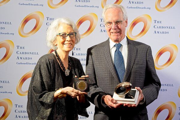 Dolen presents Abbott Award to Howard Herring (NWS CEO) accepting for Michael Tilson  Photo