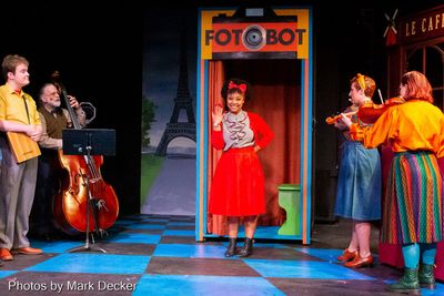 The Cast of AMÉLIE Photo