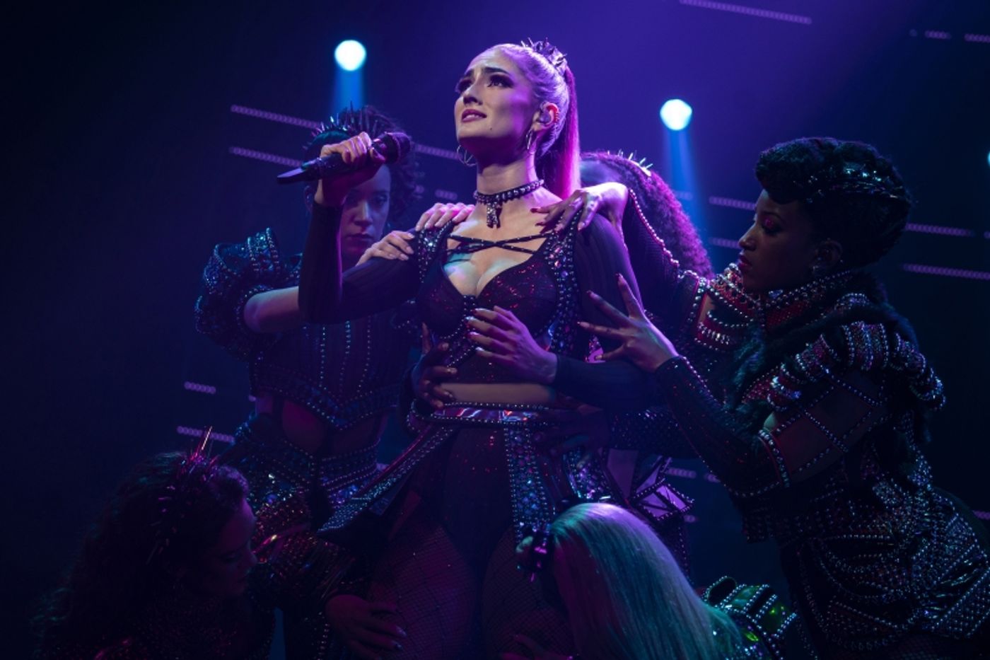 Review: Six the Musical Packs a Powerful Punch at the Hobby Center for the Performing Arts  Image