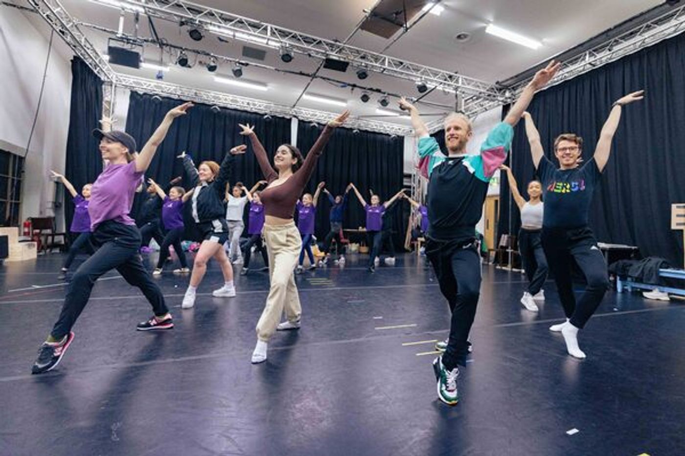 Photos: In Rehearsal For Hackney Empire's Christmas Pantomime MOTHER GOOSE  Image