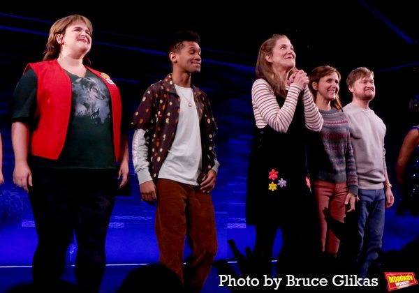 Bonnie Milligan, Justin Cooley, Victoria Clark, Alli Mauzey and Steven Boyer Photo