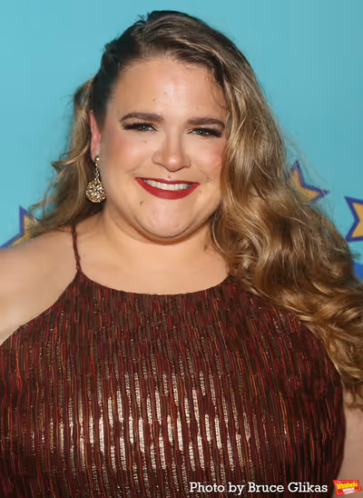 Bonnie Milligan Photo