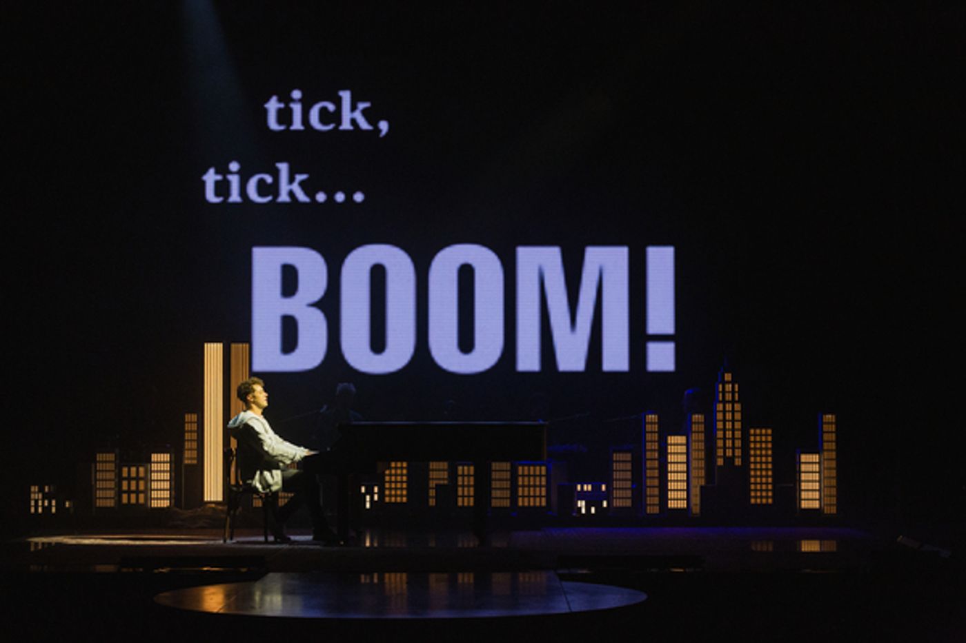 Photos: Comienzan las funciones de TICK, TICK…BOOM!  Image