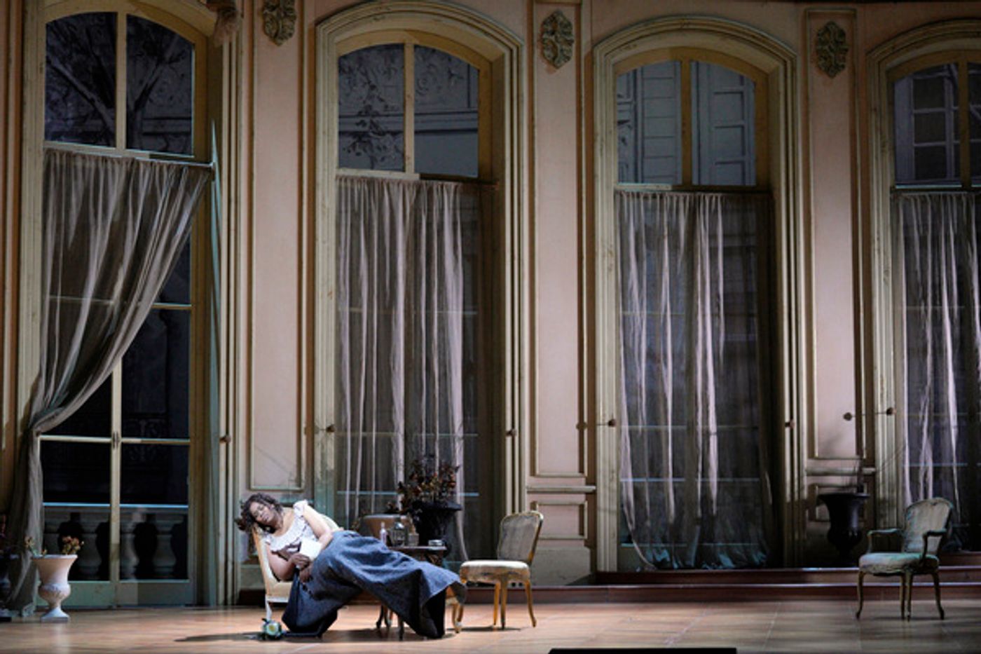 Photos: First Look at San Francisco Opera's LA TRAVIATA  Image