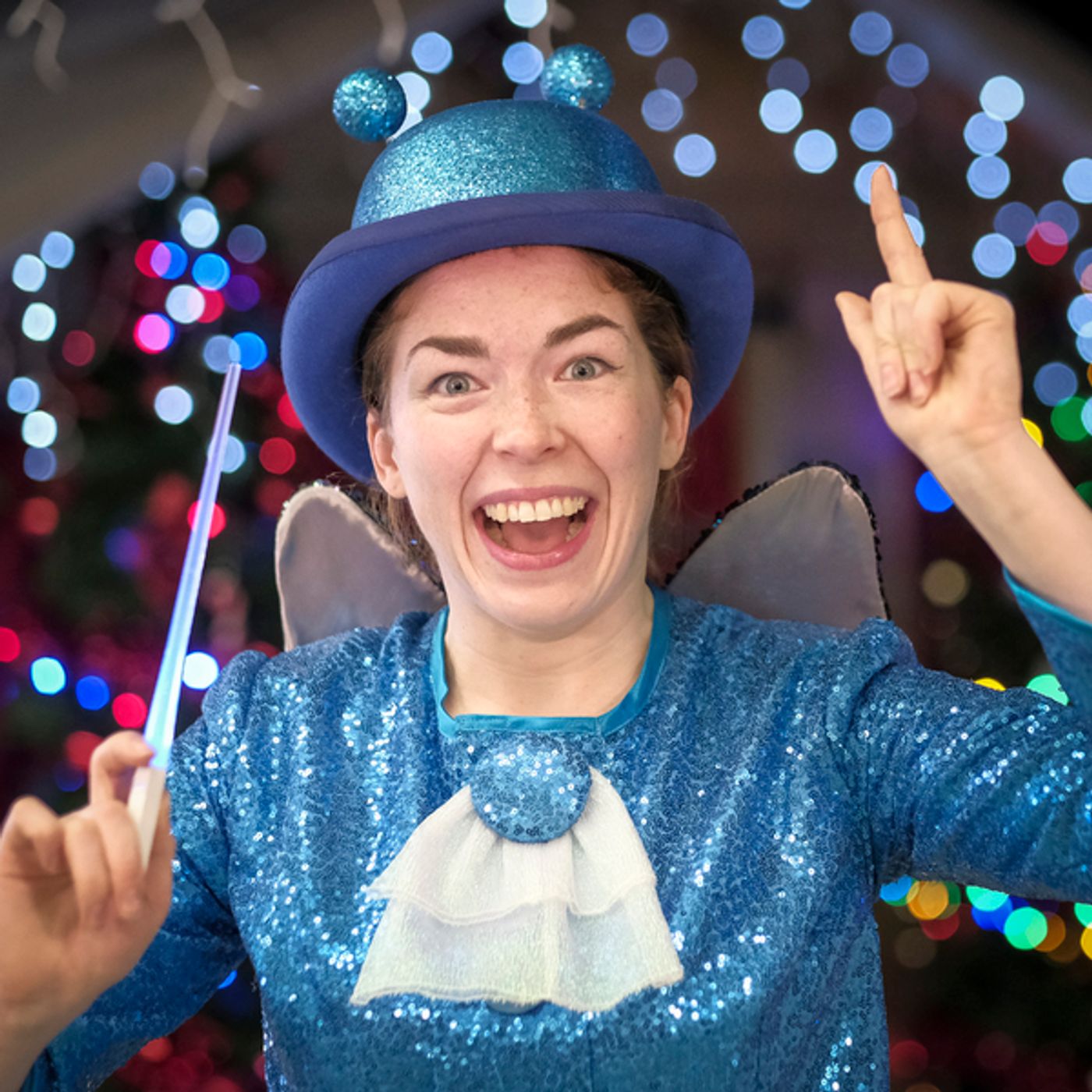 Photos: Cast of CINDERELLA at the Stephen Joseph Theatre Visits Santa's Grotto  Image