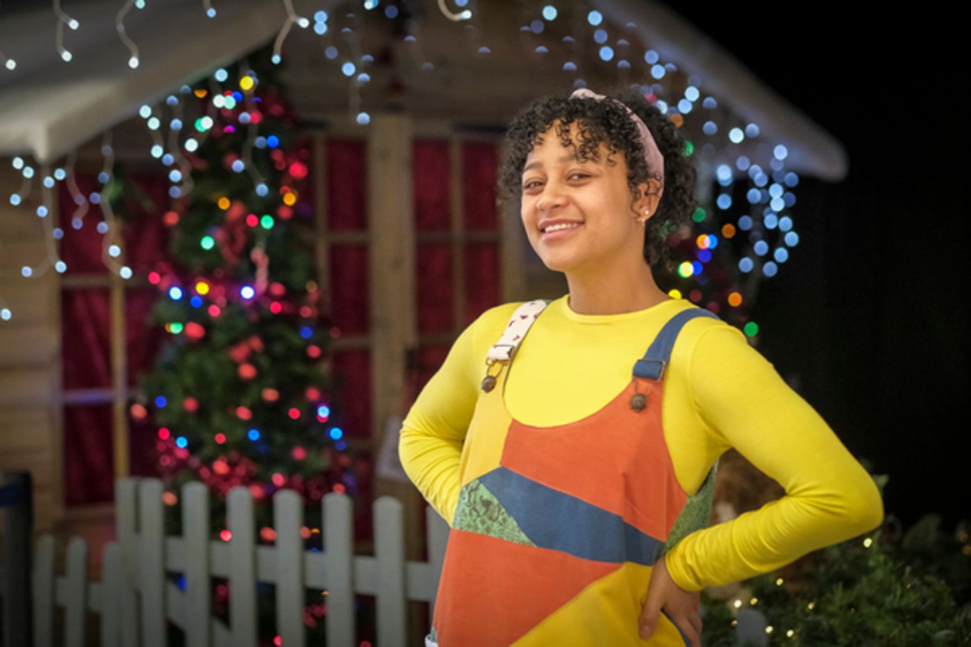 Photos: Cast of CINDERELLA at the Stephen Joseph Theatre Visits Santa's Grotto  Image