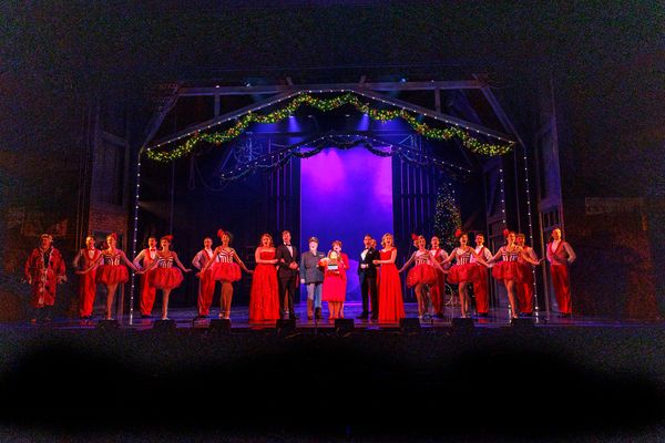 Photos: First Look at Jay McGuiness, Lorna Luft and Michael Starke in WHITE CHRISTMAS UK Tour  Image