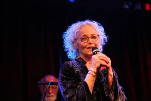 Amy Irving Photo