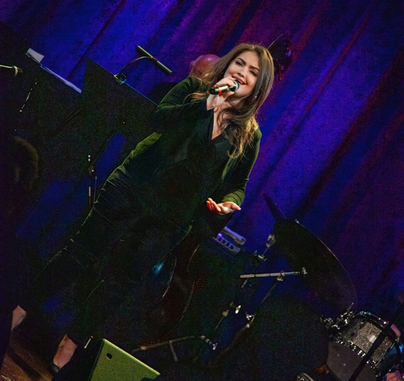 Review: THE LINEUP WITH SUSIE MOSHER at Birdland Theater Retains Its Sparkle After Four Years  Image