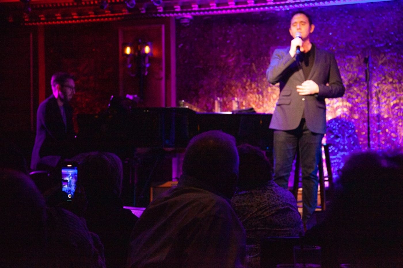 Review: SANTINO FONTANA Rises High To The Occasion At 54 Below  Image