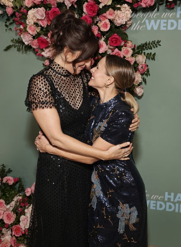 D’Arcy Carden and Kristen Bell Photo