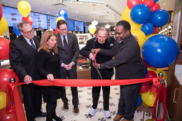 Photos/Video: DEATH OF A SALESMAN Star Wendell Pierce Helps Open the New Times Square Brooklyn Deli  Image