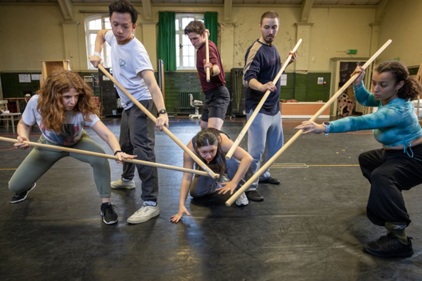 Photos: Inside Rehearsal For THE OCEAN AT THE END OF THE LANE UK and Ireland Tour  Image