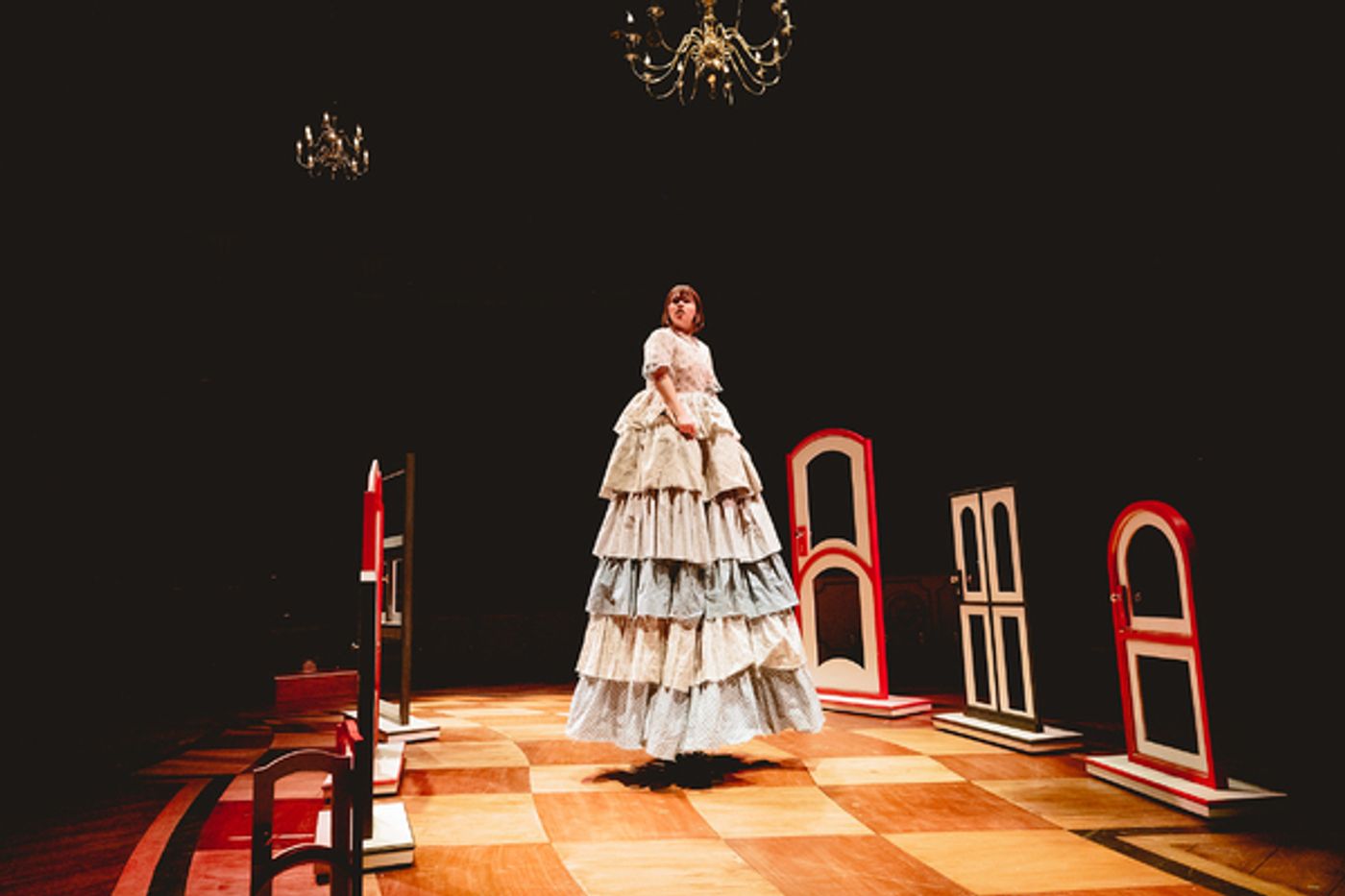 Photos: First Look at the New Vic's ALICE IN WONDERLAND  Image