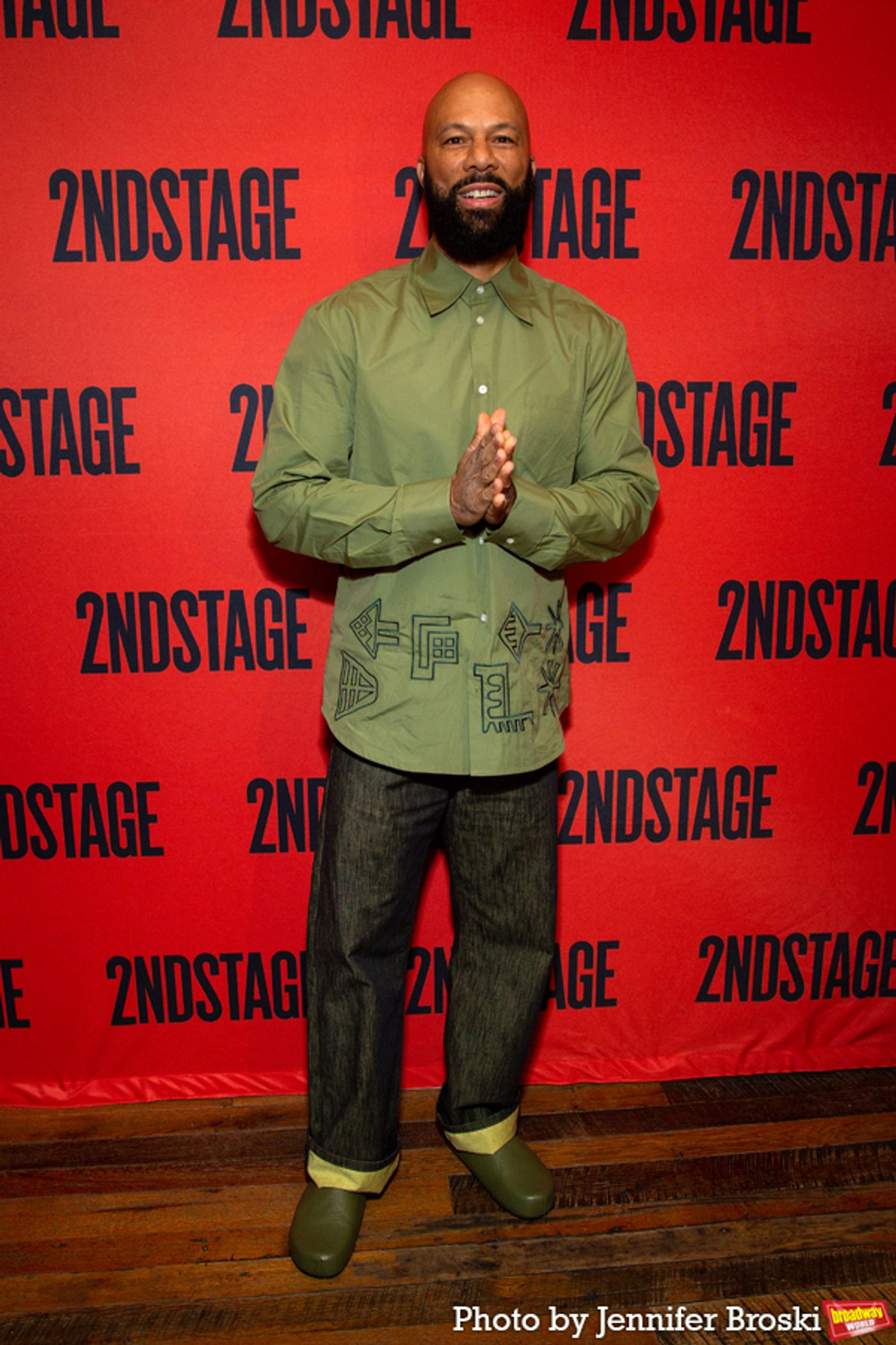 Photos: The Company of BETWEEN RIVERSIDE AND CRAZY Meets the Press!  Image