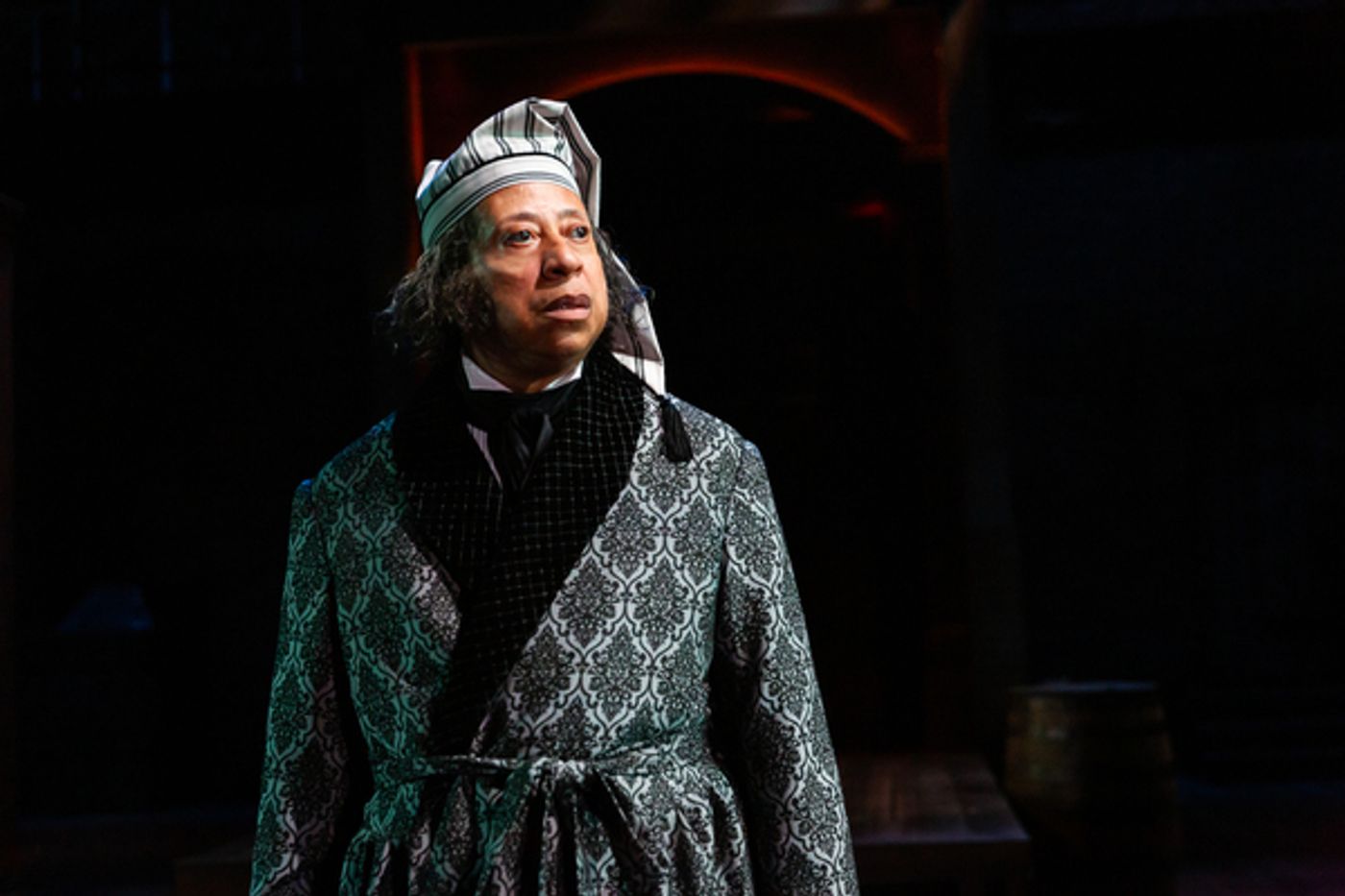 Photos: First Look at A CHRISTMAS CAROL at Alley Theatre  Image