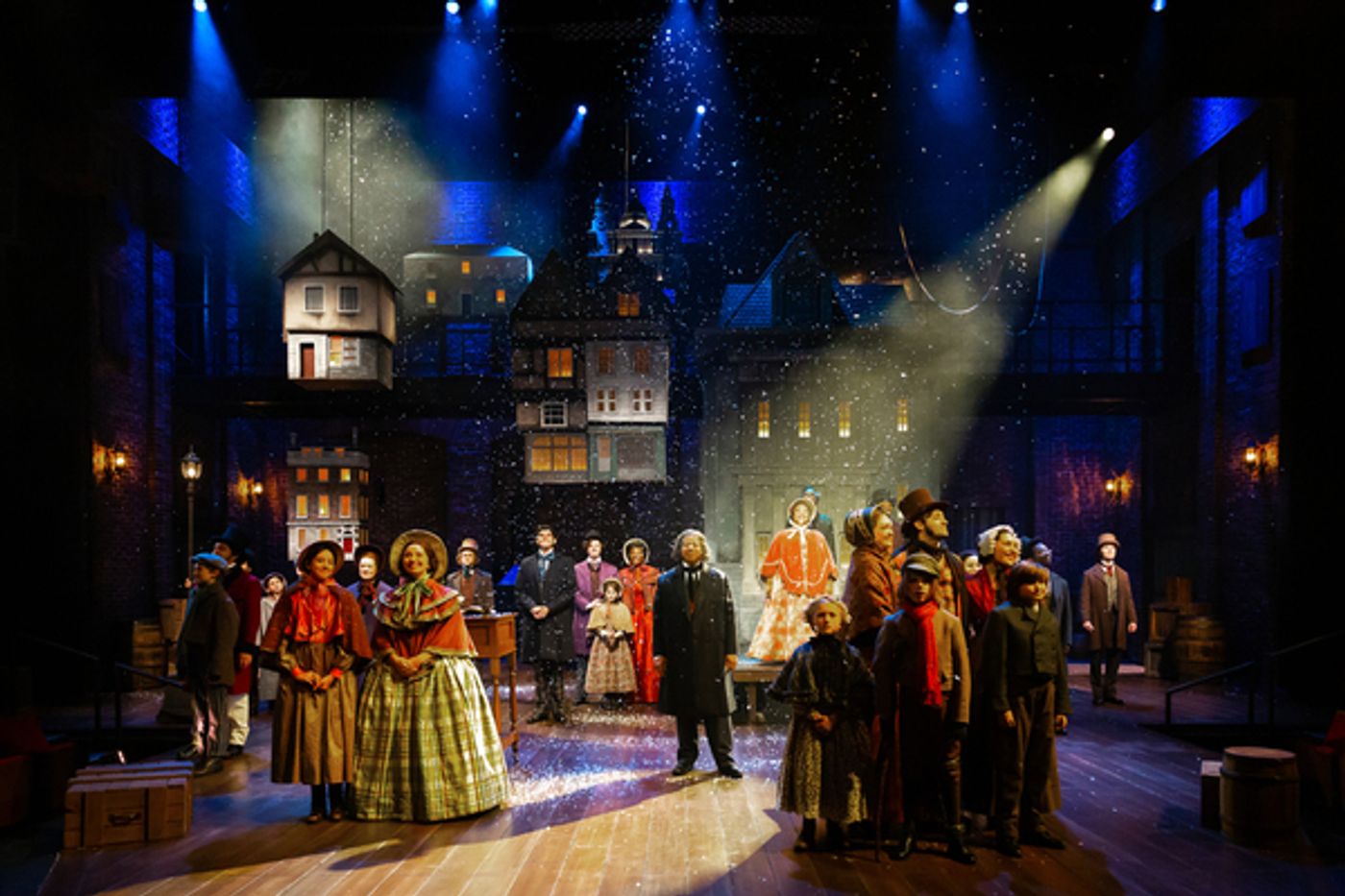 Photos: First Look at A CHRISTMAS CAROL at Alley Theatre  Image