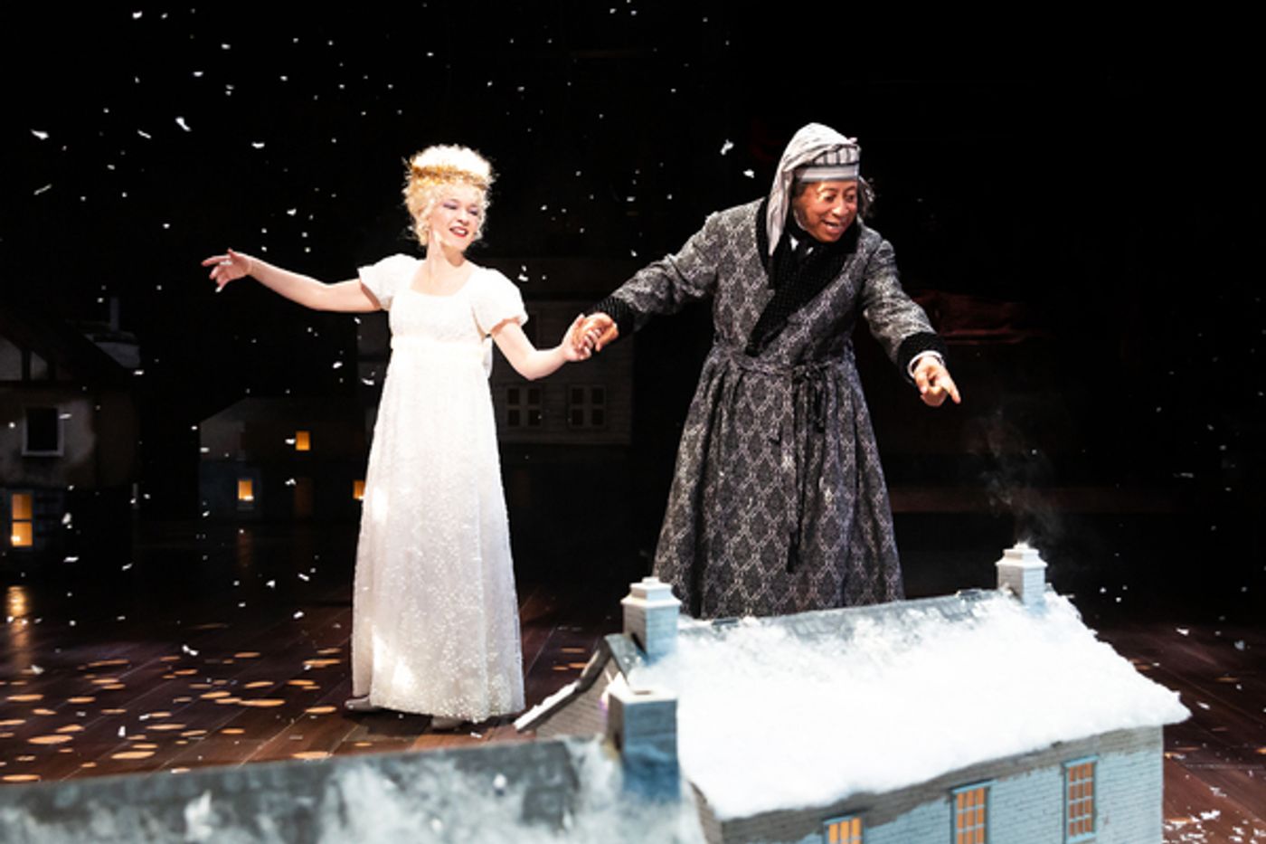 Photos: First Look at A CHRISTMAS CAROL at Alley Theatre  Image