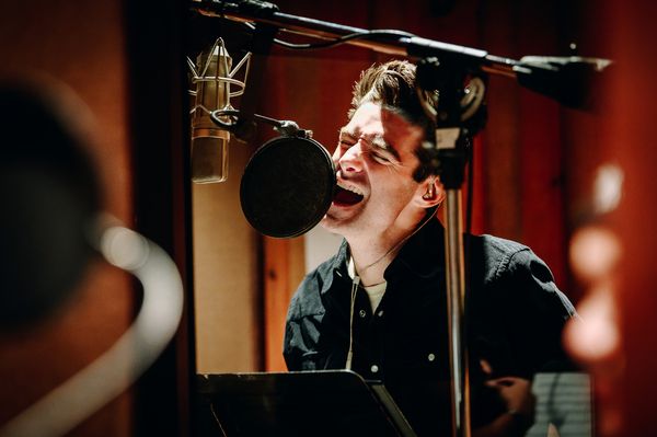 Drew Gehling Photo