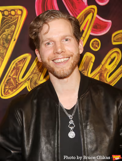 Stark Sands Photo