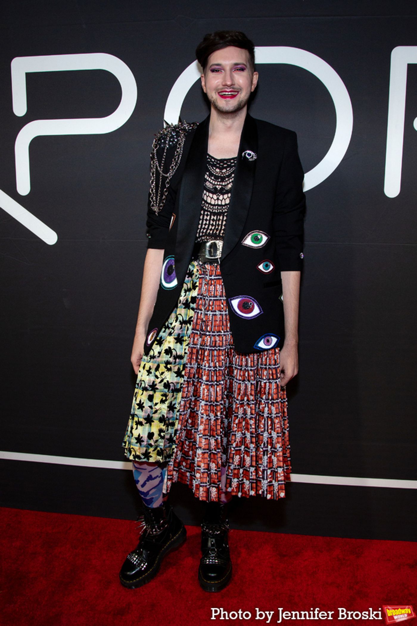 Photos: Stars Walk the Red Carpet to Celebrate KPOP Opening Night  Image