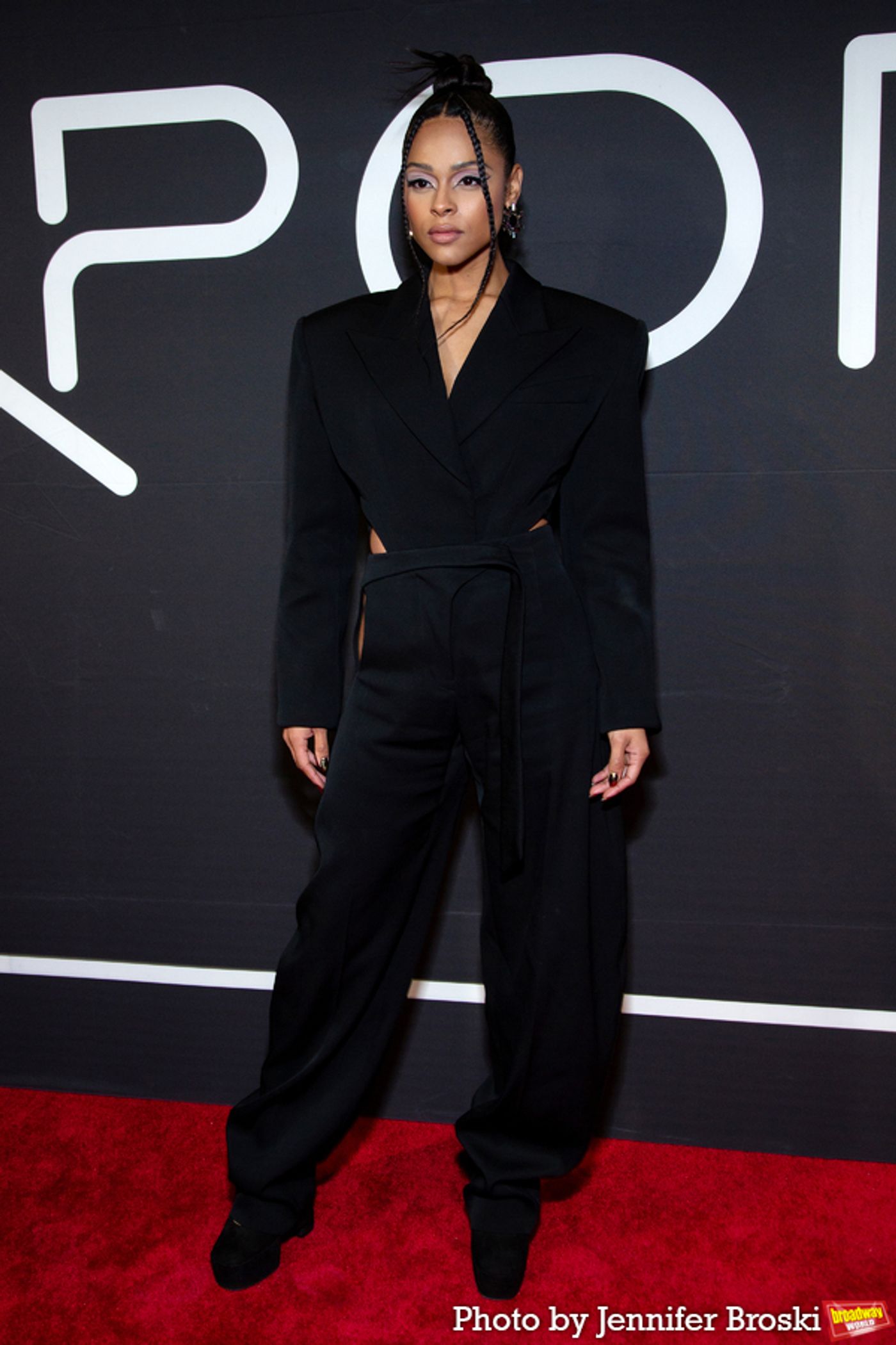 Photos: Stars Walk the Red Carpet to Celebrate KPOP Opening Night  Image