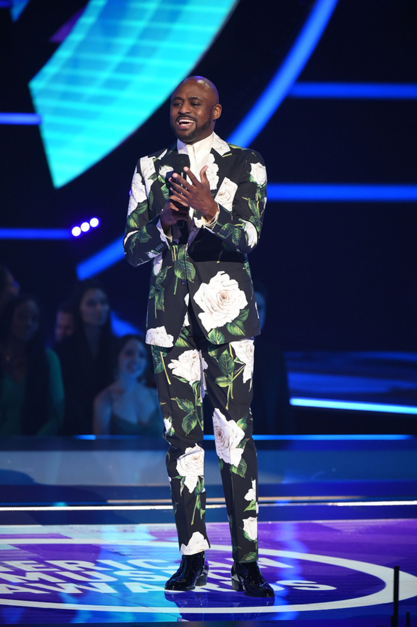 Photos: Inside The American Music Awards With Wayne Brady, Taylor Swift & More  Image