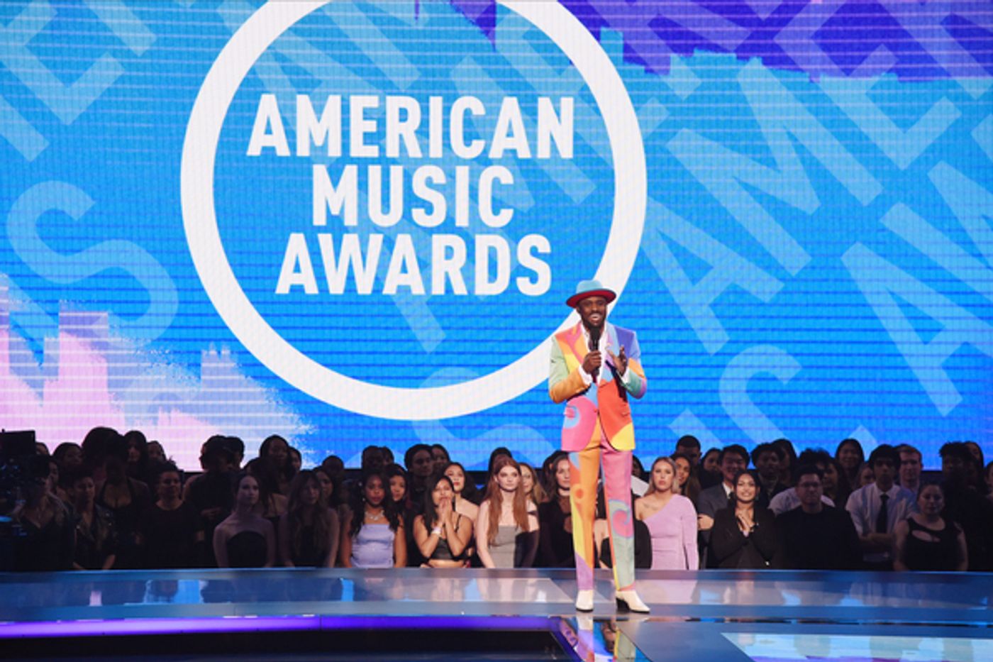Photos: Inside The American Music Awards With Wayne Brady, Taylor Swift & More  Image