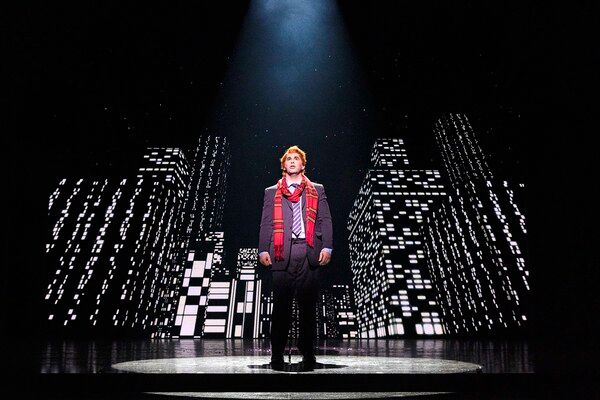 Photos/Video: First Look at ELF THE MUSICAL, Now Playing in London — photo 15 of 24